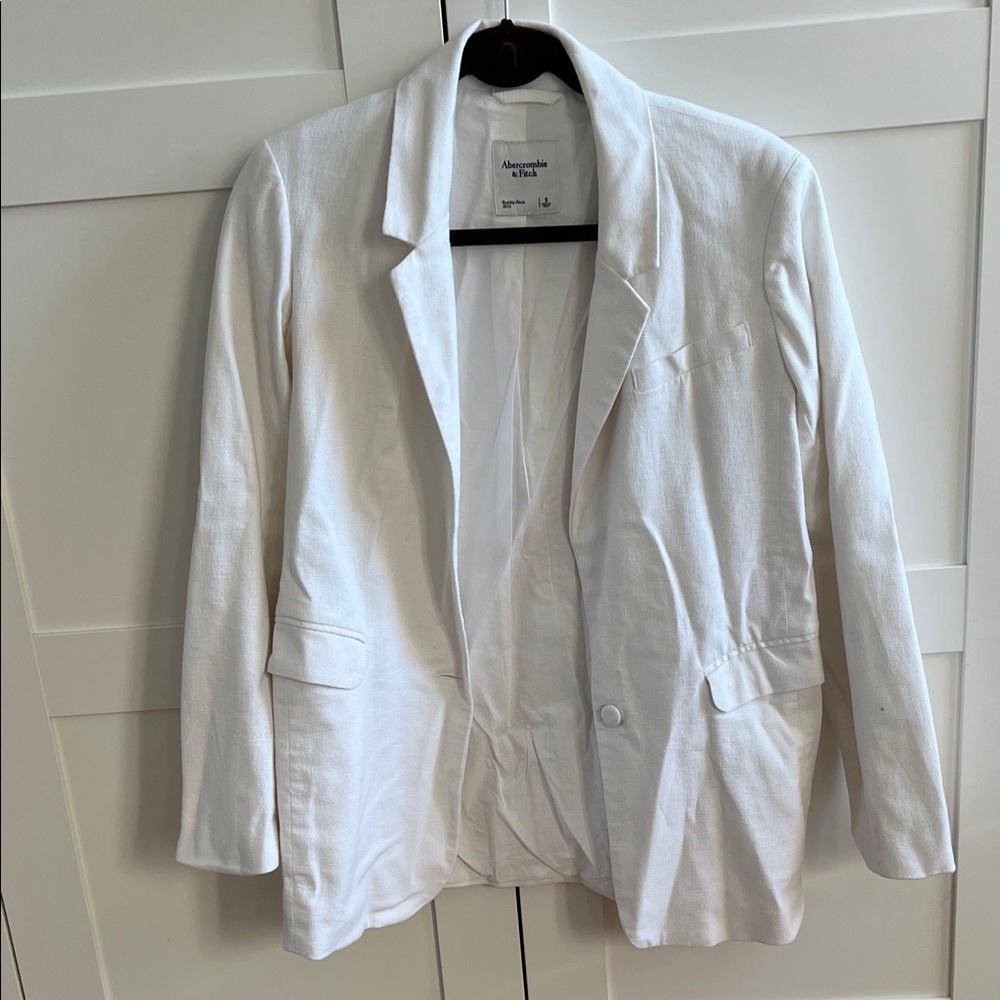Abercrombie & Fitch White Blazer